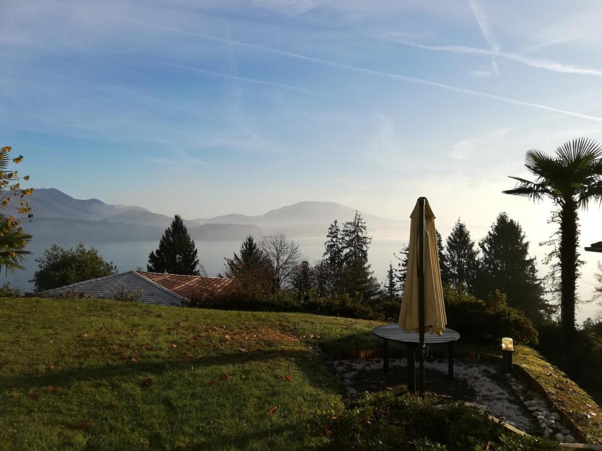 Romantica Casetta Nel Verde Con Vista Sul Lago เบลจิราเต ภายนอก รูปภาพ